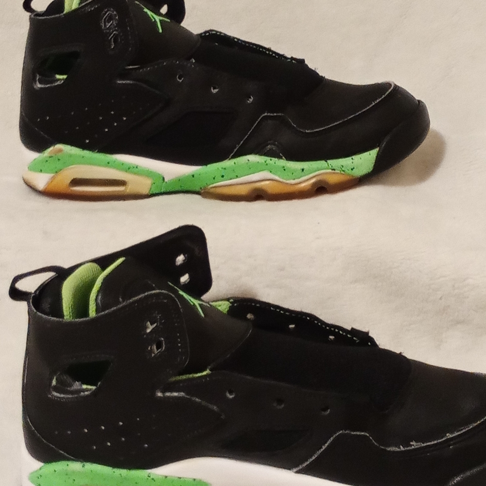 Jordan Kids Black and Neon Green Sneakers - Picture 3 of 9